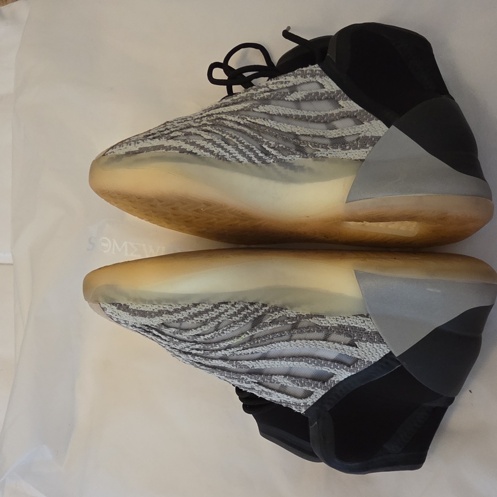 Adidas Black and Gray Yeezy QNTM Sneakers - Picture 5 of 8
